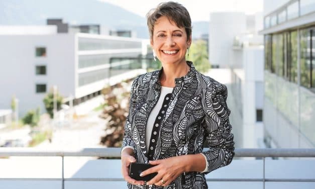 #70 Sabine Herlitschka, die Top-Managerin von Österreichs führendem Halbleiterunternehmen „Infineon“